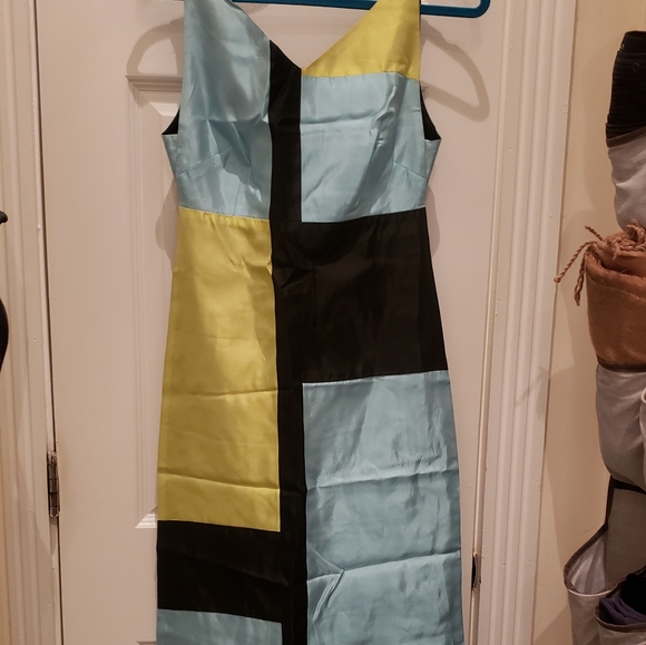 Prom/formal type dress - Picture 3 of 3